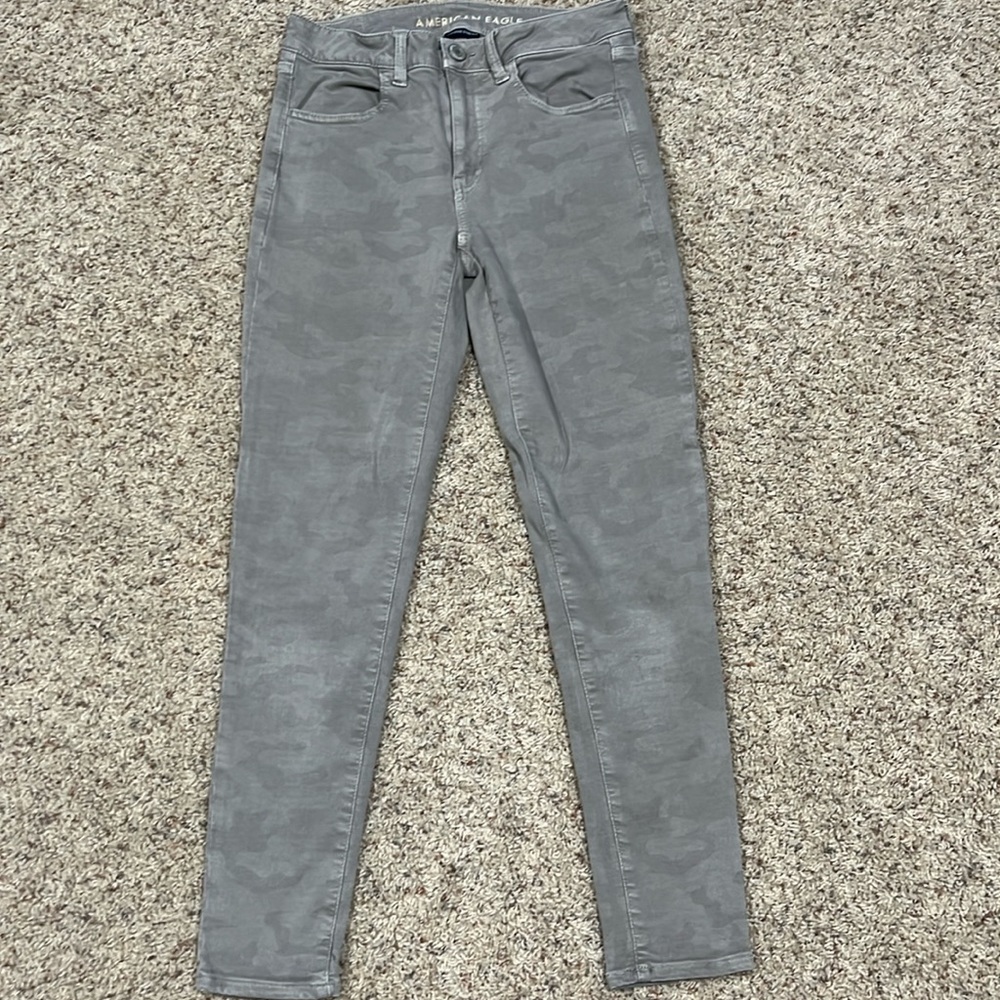 American Eagle Camo Jegging